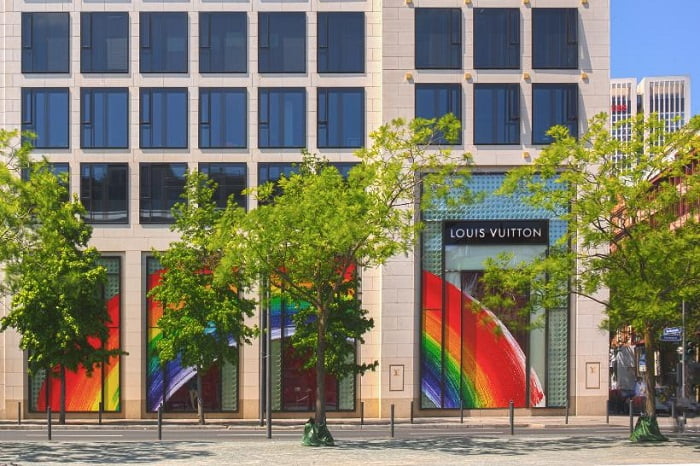 Louis Vuitton hires Johnny Coca as women&#39;s leather goods director | Retail Bulletin