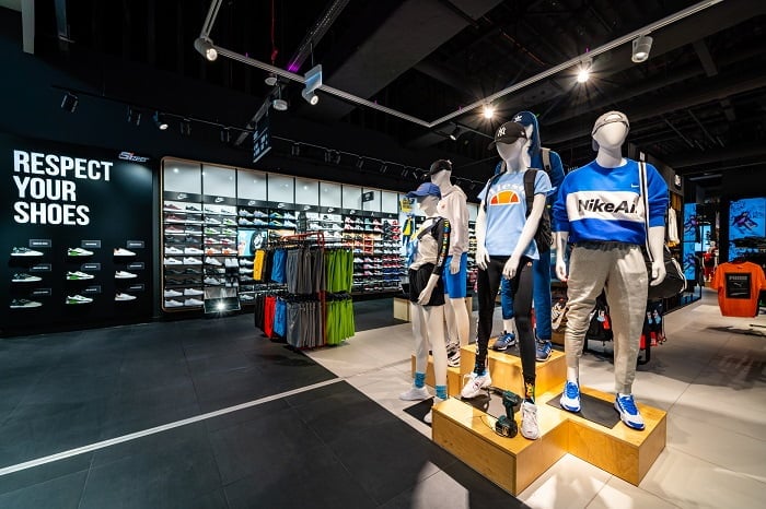 JD Sports agrees £5.5 million exit deal with Peter Cowgill