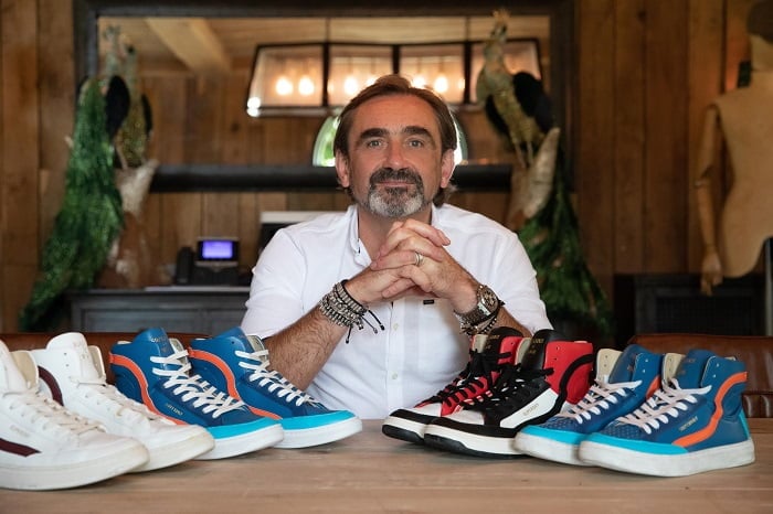 Superdry founder in talks to take company private