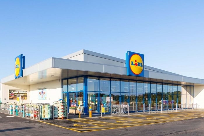 Lidl accuses Tesco of ripping off its logo