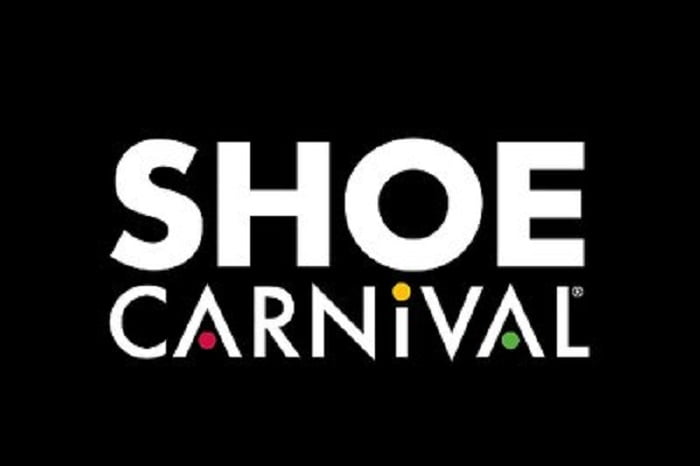 Shoe Carnival acquires Shoe Station