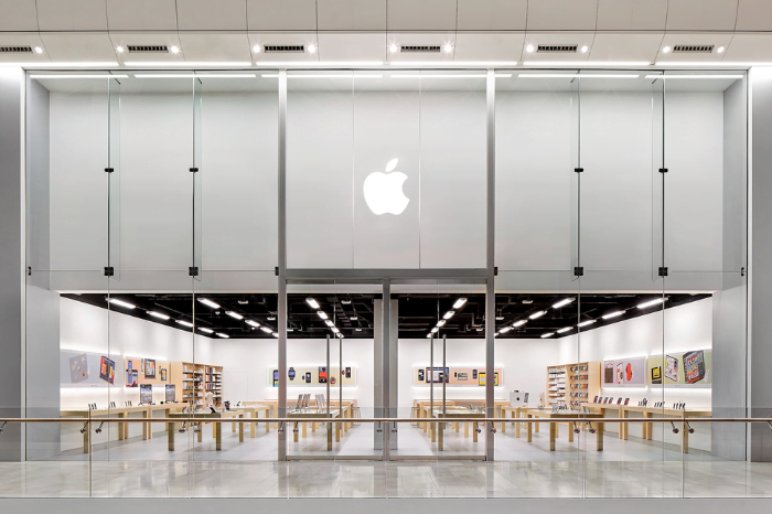 Apple’s UK stores paid only £800k in tax