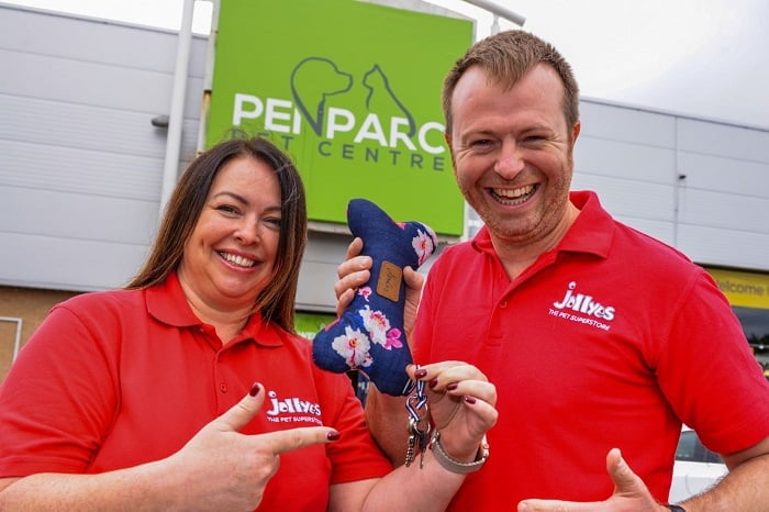 Jollyes acquires Midlands-based Penparc Pet Centre Group
