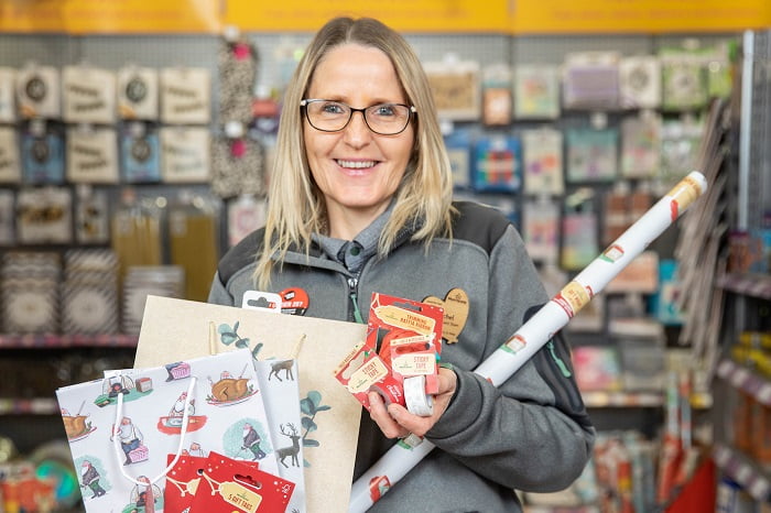 Morrisons removes all plastic from its Christmas gift wrap range