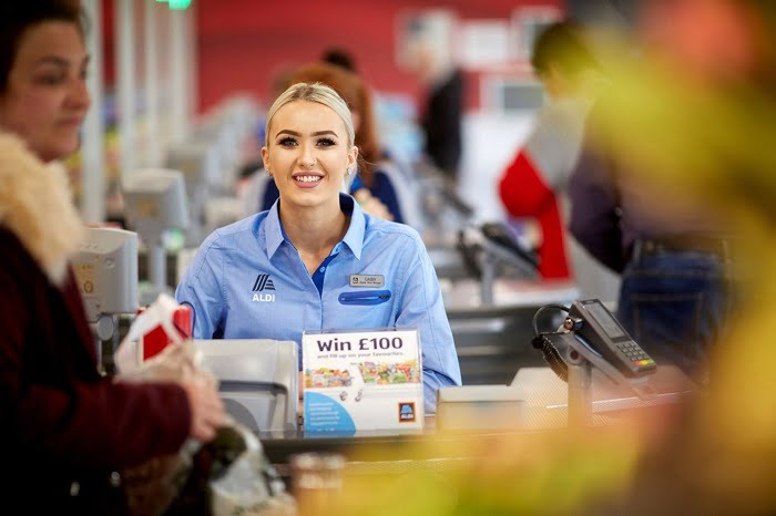 Aldi raises pay rates for store assistants