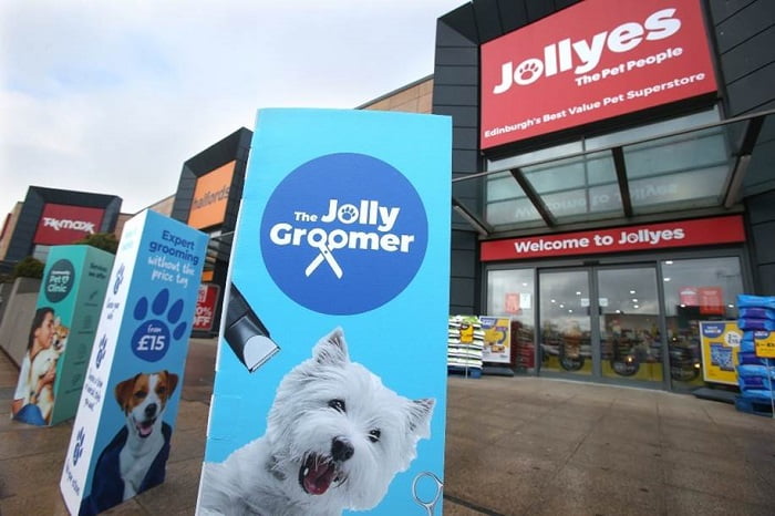 Jollyes to invest £1 million in expanding vet clinics and other animal services