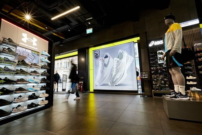 JD Sports celebrates biggest flagship store opening of this year