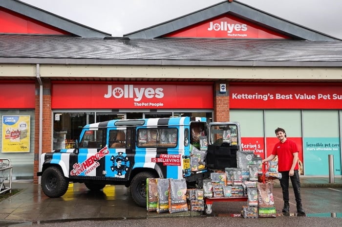 Jollyes’ partnership with BillyChip delivers £25,000 in donations in first six weeks