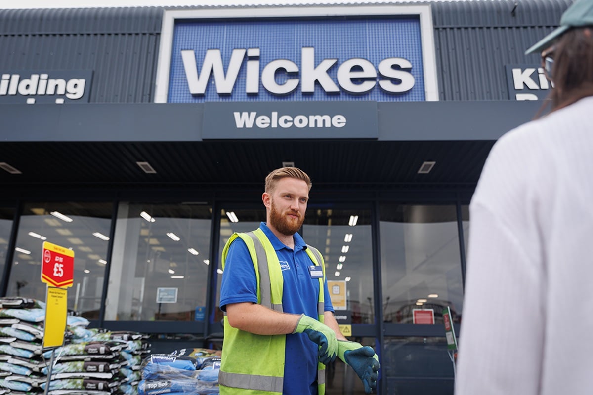 Wickes revenue up 2.3% as retail arm returns to growth in Q2